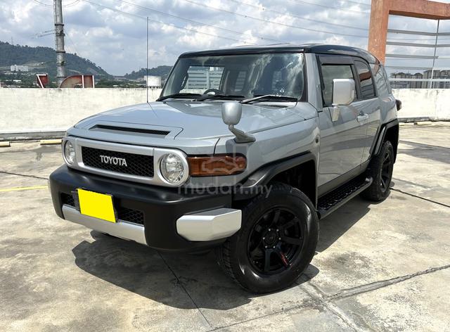 2015 Toyota FJ 4.0 CRUISER (A) 5 YEARS WARRANTY - 2