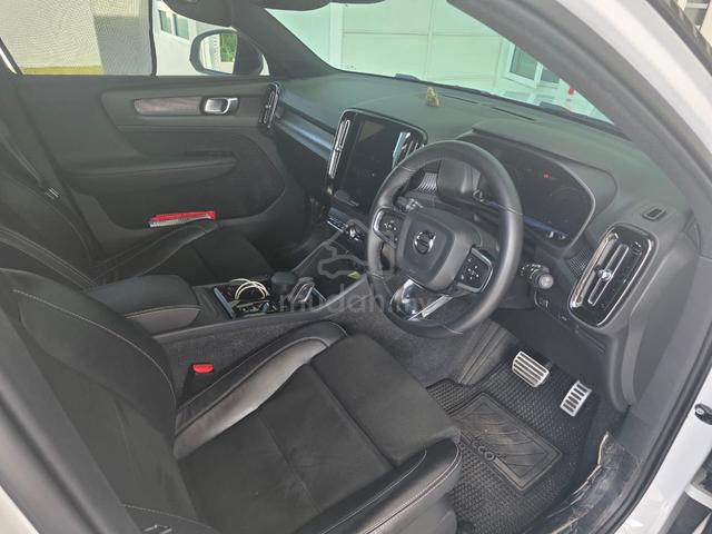 2022 Volvo XC40 2.0 T5 R-DESIGN (A) - 4