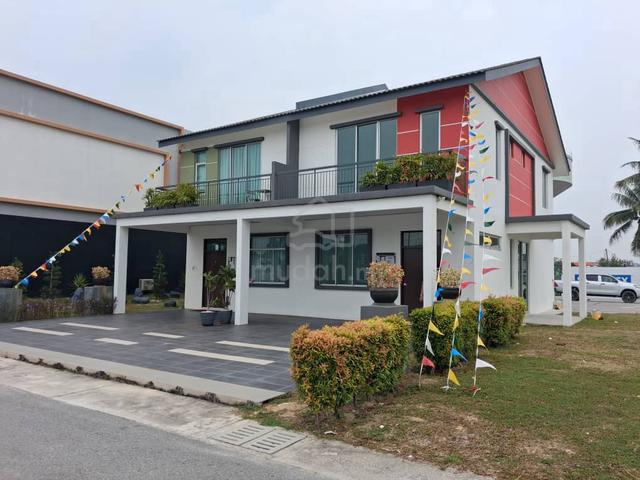 Double Storey Teluk Panglima Garang  1