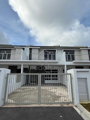 Double Storey Terrace House near Desaru Beach 1