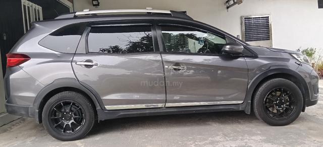 2017 Honda BR-V 1.5 V -- (A) - 4