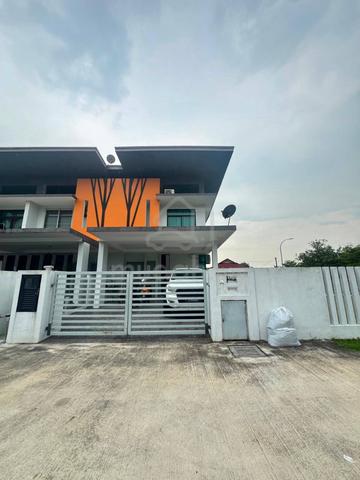 CORNER LOT Double Storey Desaville 2 Taman Saujana Meru 1