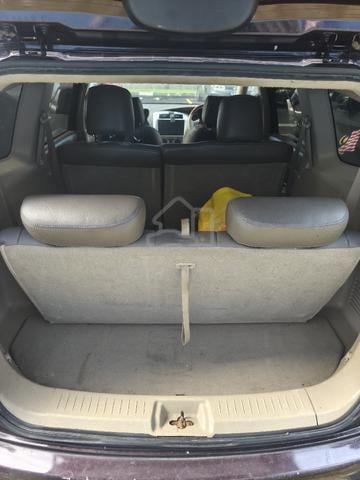 2011 Nissan GRAND LIVINA 2.0 - 5