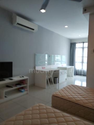 Shaftsbury Residence 1