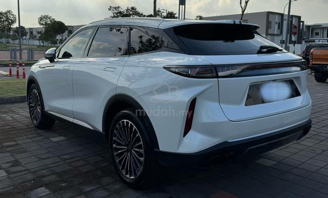 2025 OMODA C9 AWD 2.0T | 20,000 KM | 1 Owner | - 2