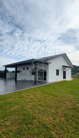 [BANDAR SUNGGALA] 24'x65' Rumah Teres di Port Dickson 1