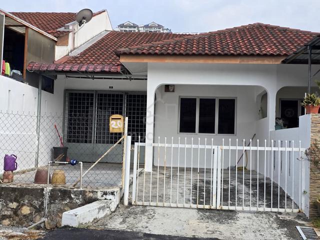 {BEST RENT}1 Storey House Taman Bukit Mewah Kajang{Basic Unit 3Bilik} 1