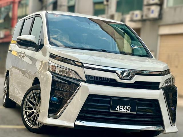 ZS KIRAMEKI⭐2019 Toyota VOXY 2.0 FULL LOAN 8 SEAT - 1
