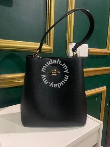 Coach Small Town Bucket Bag Black - Bags & Wallets for sale in Setia Alam,  Selangor