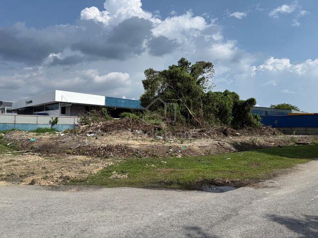 Empty land at Lunas Makmur Industrial park 1