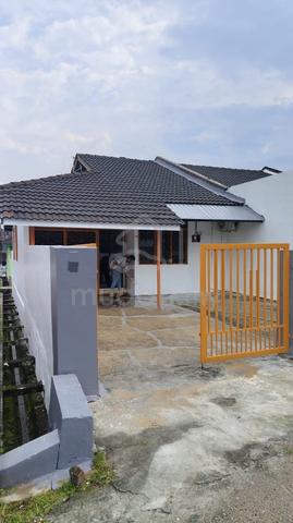 Jln Keembong @ Johor Jaya 1Storey Endlot Full Furnish Good Condition 1