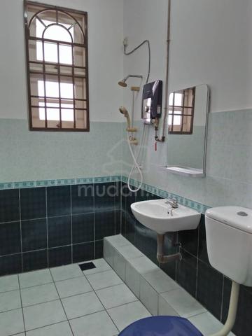 Fully Furnished Ipoh Country Valentine double storey House for rent 5