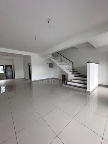 Bukit raja house for rent 1