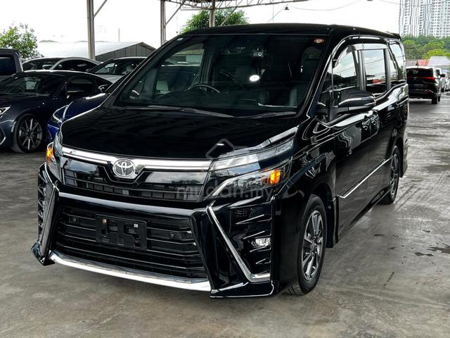 2021 Toyota VOXY 2.0 ZS KIRAMEKI III (A) - 2