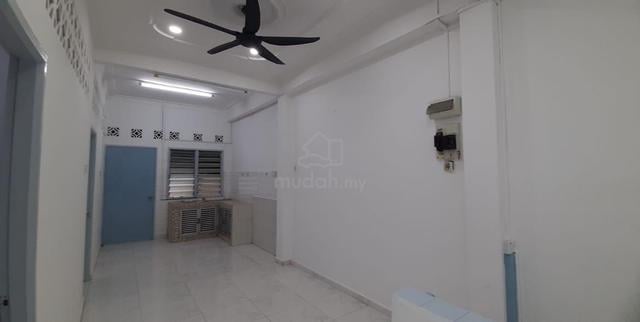 Spacious 7 Bedrooms 2-Storey Terrace House in Seremban Town for Sale 1