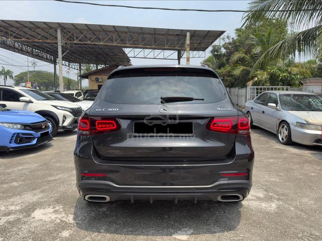 2020 Mercedes Benz GLC300 4Matic AMG 2.0 (A) - 4
