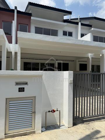 Double storey for rent at Sena Parc Senawang 1