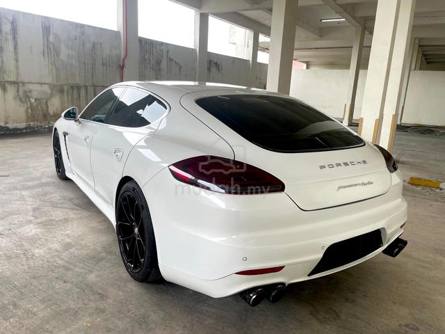 2011 Porsche PANAMERA 4.8 TURBO S-A (A) - 2