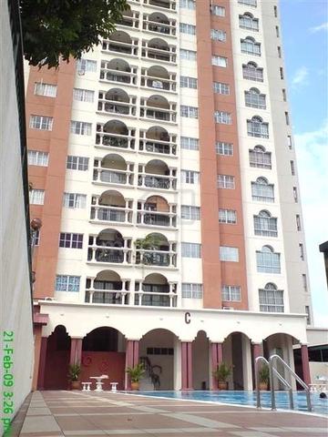 La Vista Condominiums 1