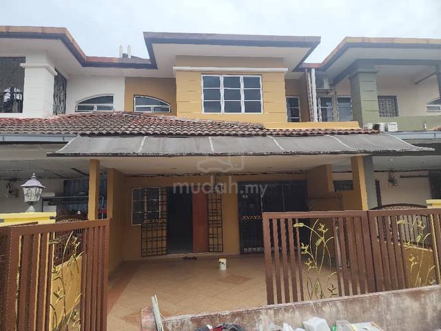 4 Room 2 Sty House @ Bandar Pinggiran Subang, Seksyen U5, Shah Alam. 1