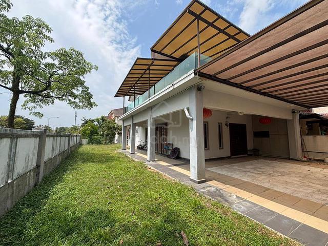 RENOVATED🔥 CORNER LOT DOUBLE STOREY TERRACE BANDAR KINRARA 5 Puchong 1