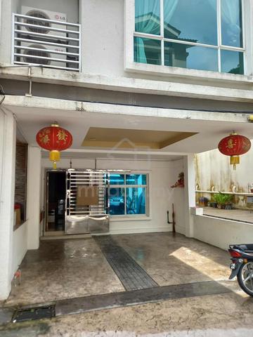 3-storey Townhouse Taman Suria Vista (Paya Terubong) 1