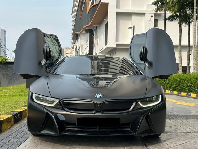 63000km 🌟 2016 Bmw I8 1.5 EDRIVE TURBOCHARGED - 2