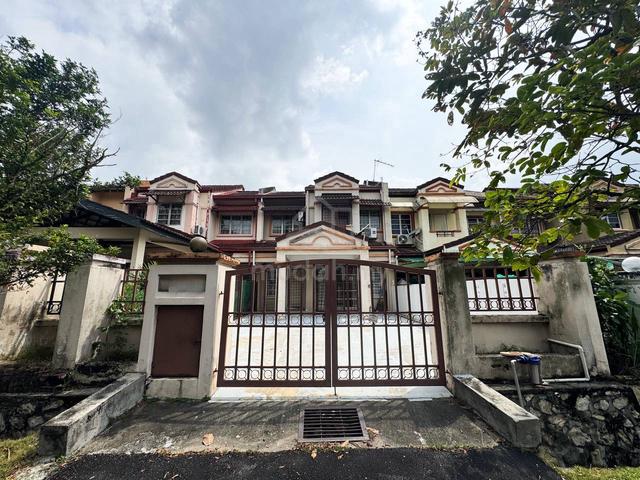 Nice House , Freehold at USJ 22 Mayfair Dillia 1