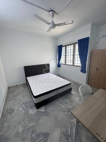 Master Room, De Tropicana, Kuchai Lama [MALE UNIT, NEAR MRT, NSK, TRX] 1
