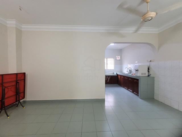 [Renovated] Double Storey Bukit Tinggi, Klang 1