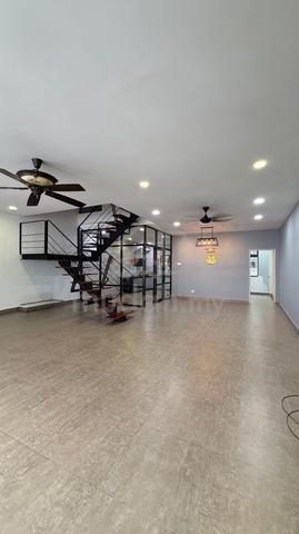 Cube 176 Bandar Pulai Jaya Renovated Unit Double Storey Facing South 1