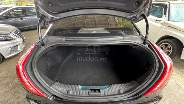 2011 Jaguar XJ 3.0 L (A) - 4