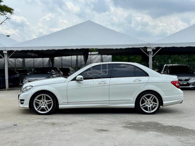 Mercedes Benz C200 AMG EDITION 1 OWNER LOW MILEAGE - 3