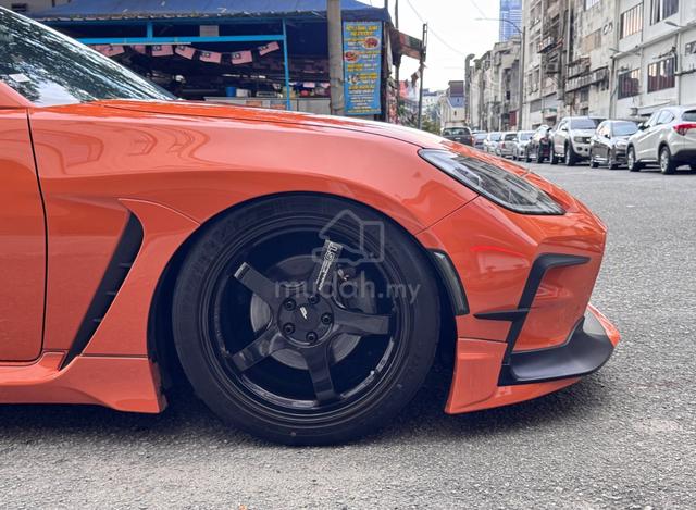 Toyota GR86 2.4 RZ (M) 10th Ann Titanium Ex bdykit - 1