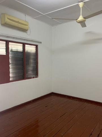 Kepong Main Rd-LInk House Suitable for office 3