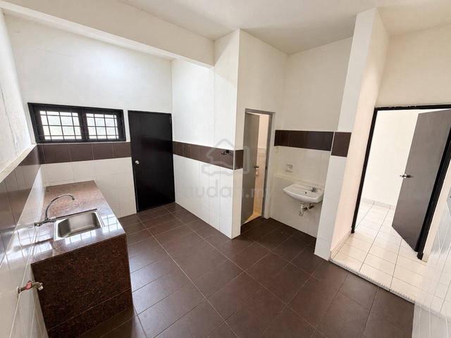 1.5 Storey Terrace @ Taman Molek Johor Bahru 1