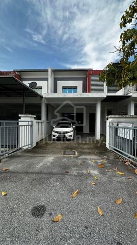 Warisan Puteri Precint 6 | Freehold with Plaster ceiling 1