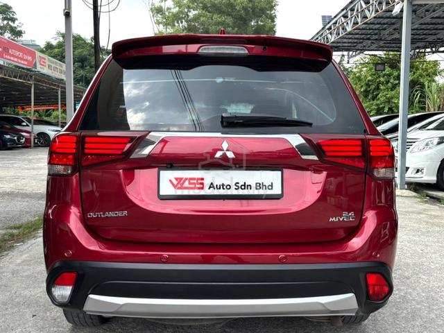 Mitsubishi OUTLANDER 2.4 4WD SUNROOF Facelift - 4