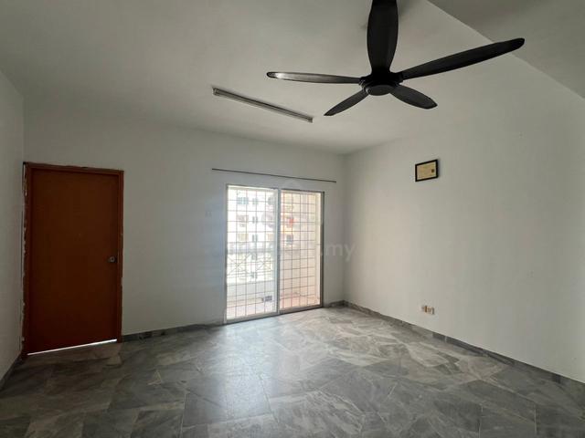 Pelangi Indah Condominium|Freehold|3R2B1C P|869sqft|MRT 1