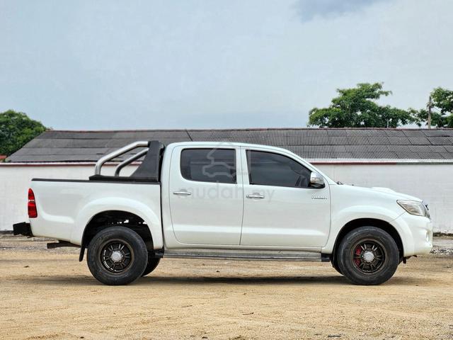 2014 Toyota HILUX 2.5 G VNT DUAL CAB (A) 3 THN WTY - 5