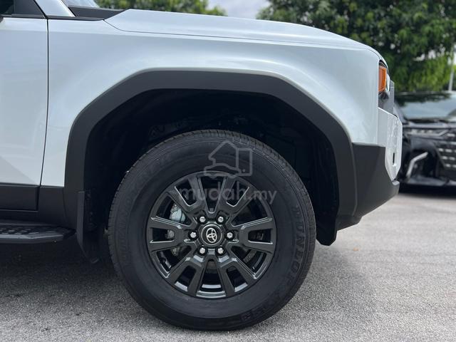Unreg 2025 Toyota Land Cruiser 250 2.7 VX 7 Seater - 5