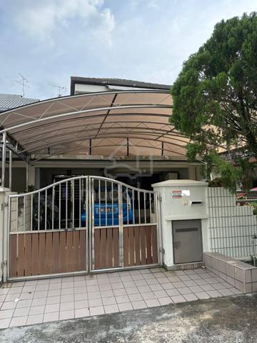 BK2, Bandar Kinrara, 2 Storey House, Kitchen Extended, Puchong 1