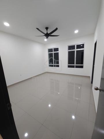 Jalan Perjiranan / Dato Onn / Townhouse / Low Deposit 1