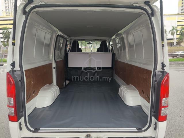 2017 Toyota Hiace 2.5 (M) Panel Van - 5