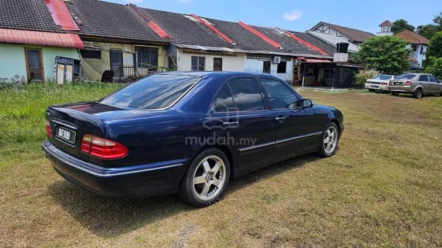 2000/05 Mercedes Benz E240 ELEGANCE (CBU) 2.4(A) - 3