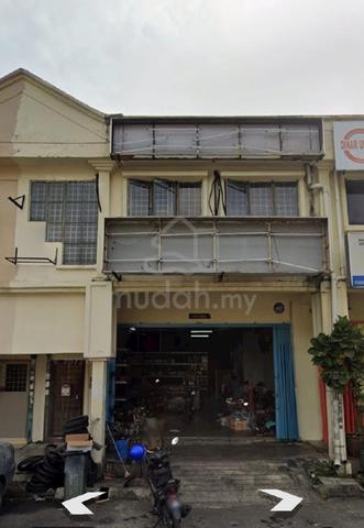 2 Storey Shop Lot 24x70 Kinrara Induatrial Park Want to Sell 1