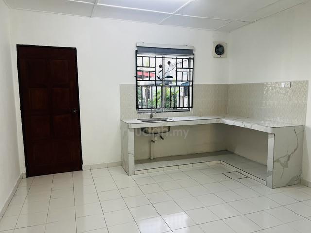 Rumah Sewa Taman Nilam, Kluang 2