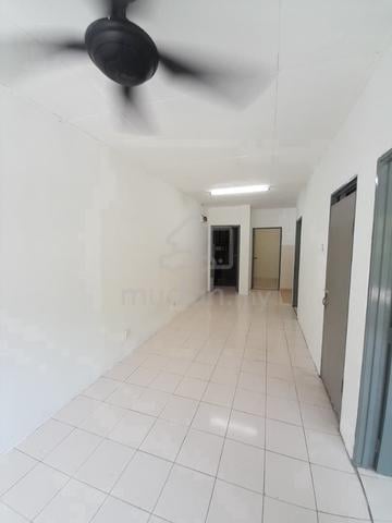 Vista Shop Apartment (Damansara Damai) 1
