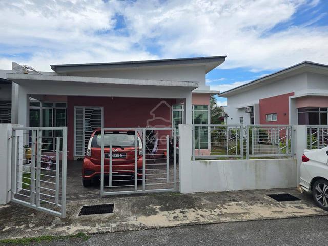 4R2B, Single Storey Semi-D Jalan Kebun, Telok Panglima Garang 1