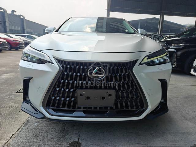 2023 Lexus NX 250 Luxury 5A 4CamDIMHUDBlackLeather - 3